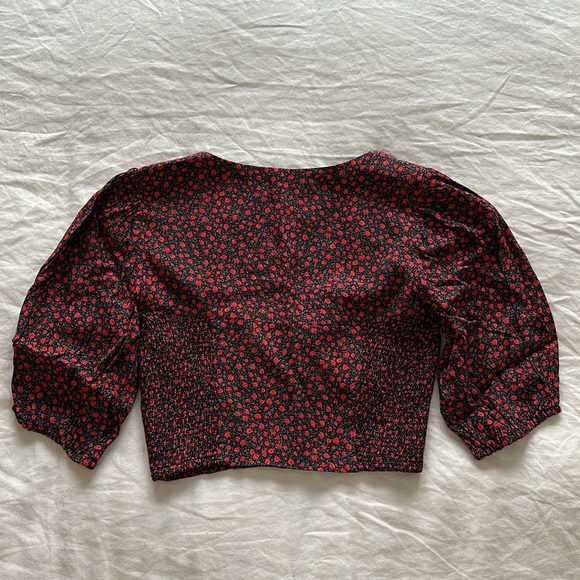 Zara Floral Printed Crop Blouse - Picture 2 of 4